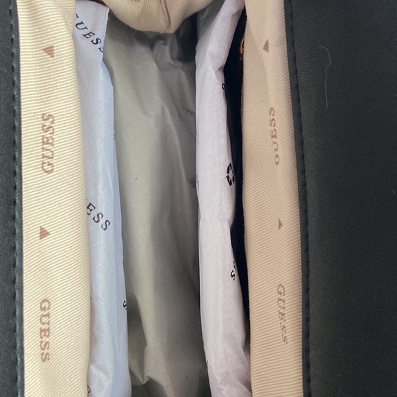 New GUESS Tesoro Crossbody Clutch - Picture 6 of 6